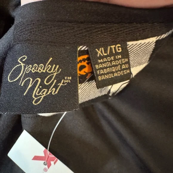 NWT Women's Black Halloween Tee/Sleep Shirt - Short Sleeve - XLARGE  #3 - Picture 7 of 7